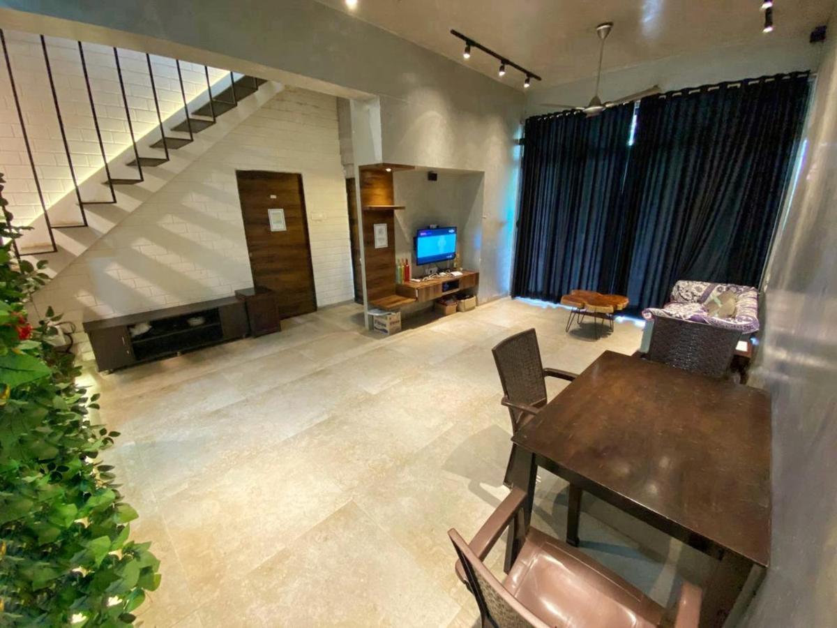 Cozy Stays - Tranquil Times Lonavala Extérieur photo